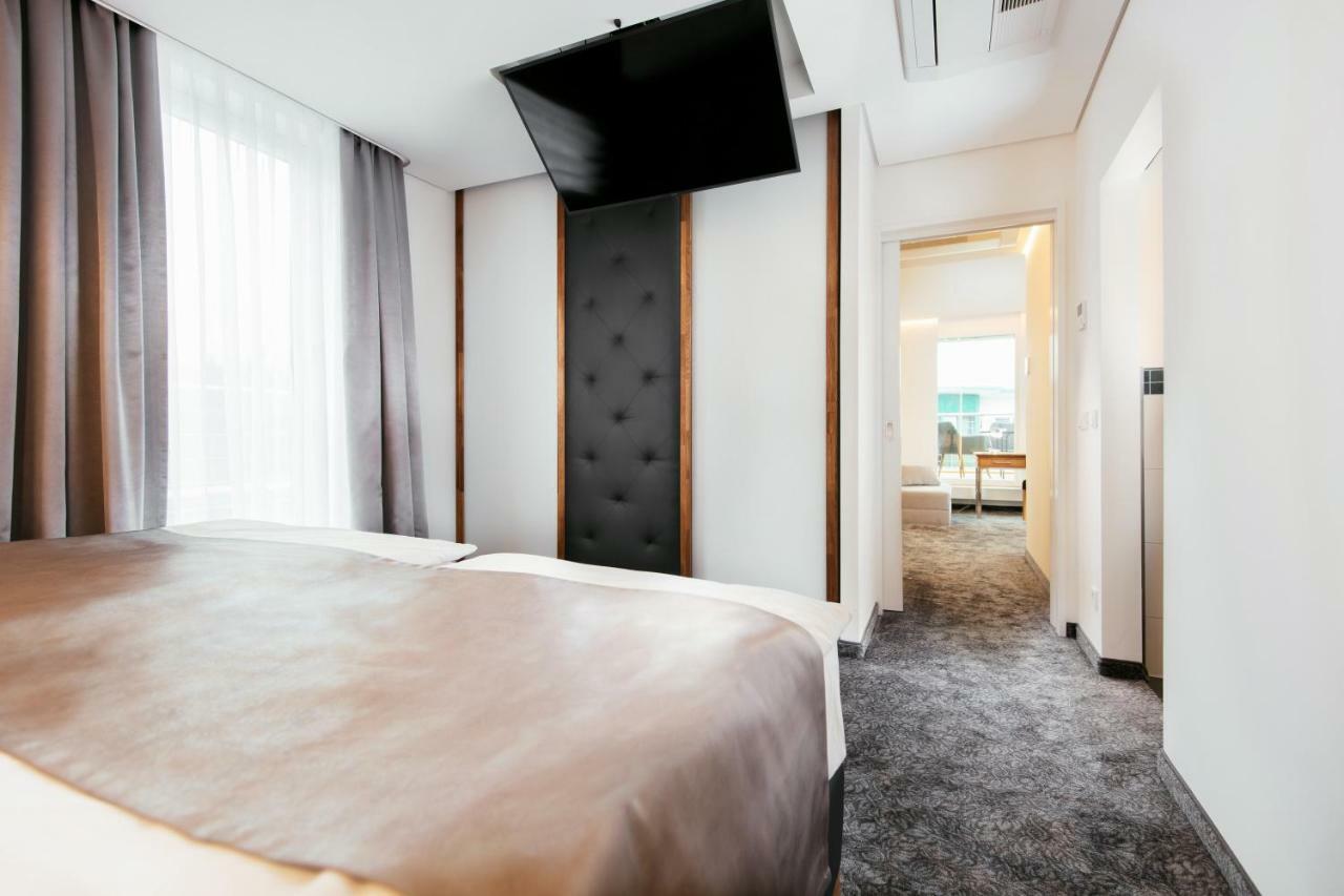 Parkhotel IV Jahreszeiten Kuehlungsborn 4*